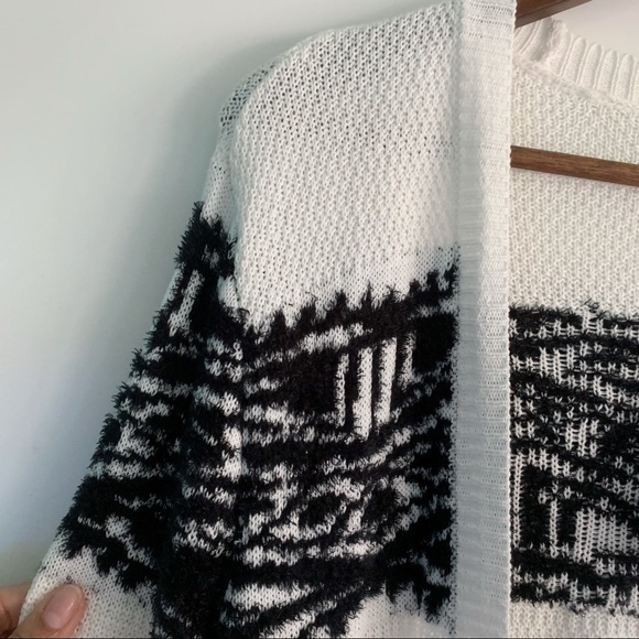 New Directions Aztec Open Front Cardigan Size Medium - Picture 4 of 8